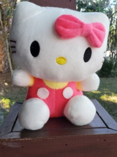71 - Hello Kitty Plush